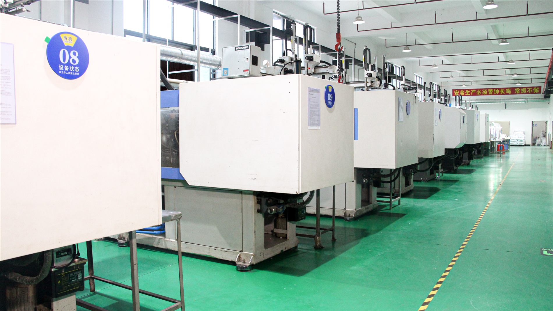 DoraPony injection molding equipment for baby feeding products