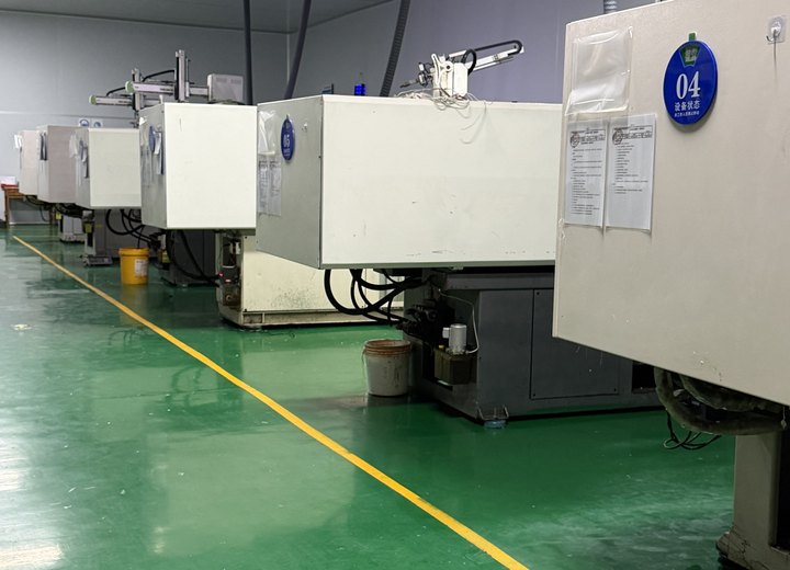 DoraPony production room checkpoint for stable baby feeding product output