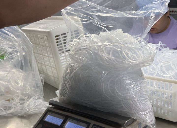 DoraPony final weight and packing check before shipment release